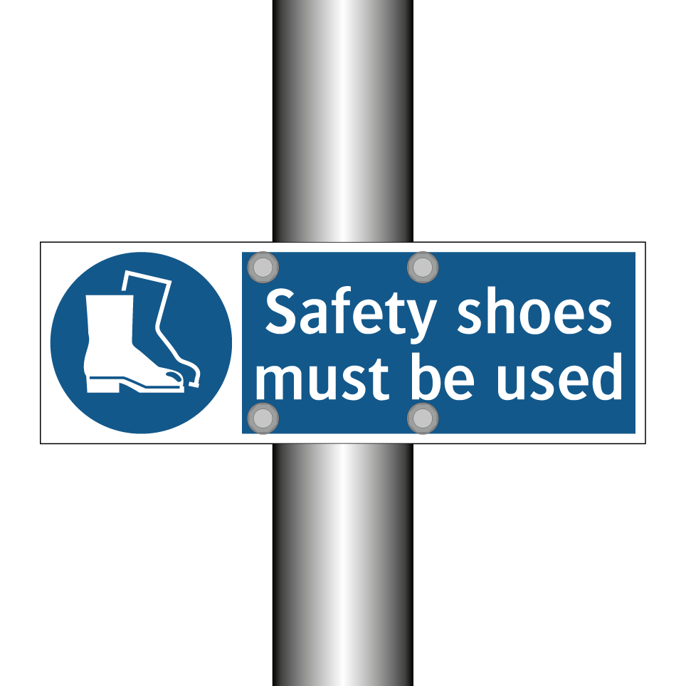 Safety shoes must be used