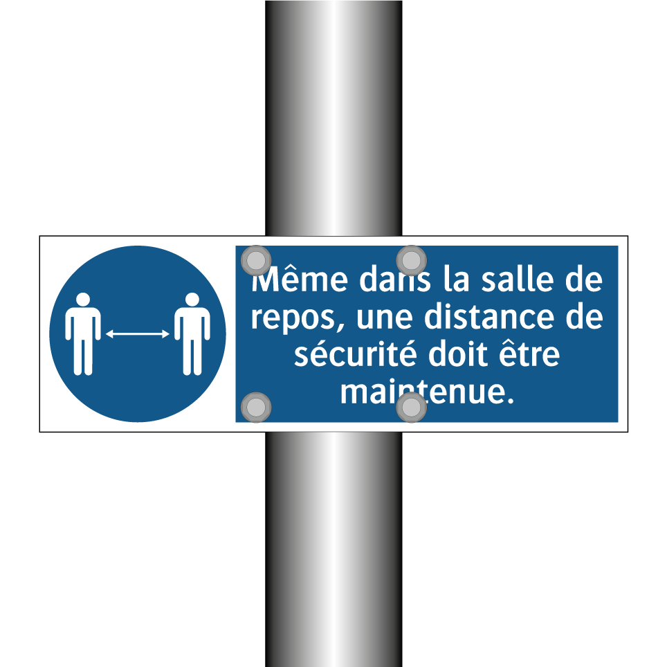 Même dans la salle de repos, une distance de sécurité doit être maintenue.