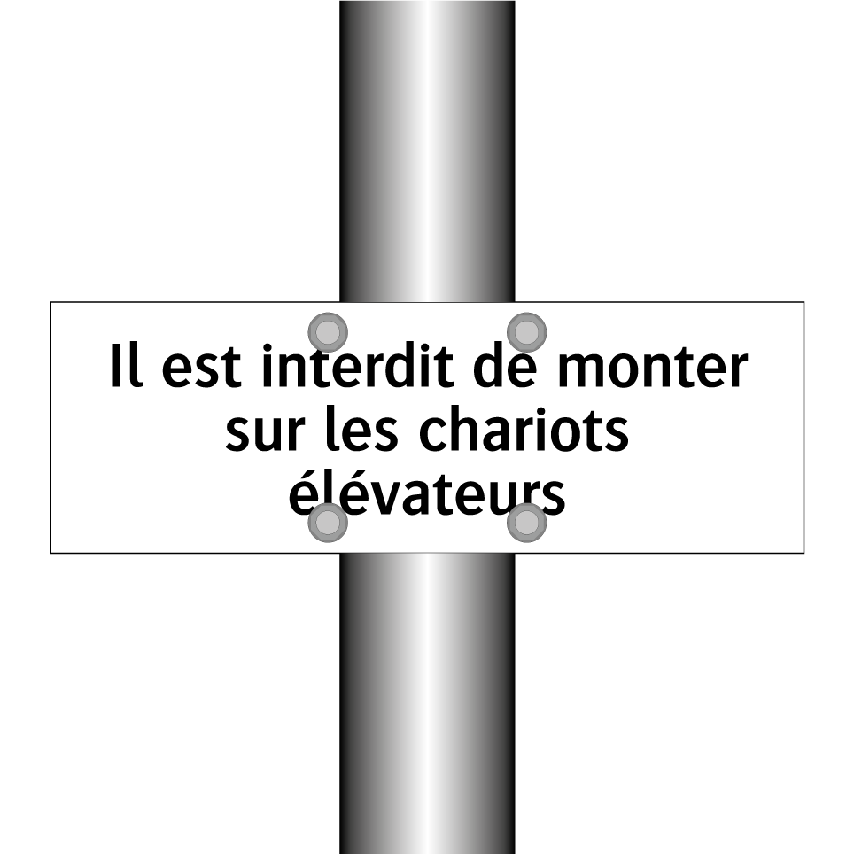 Il est interdit de monter sur les chariots élévateurs