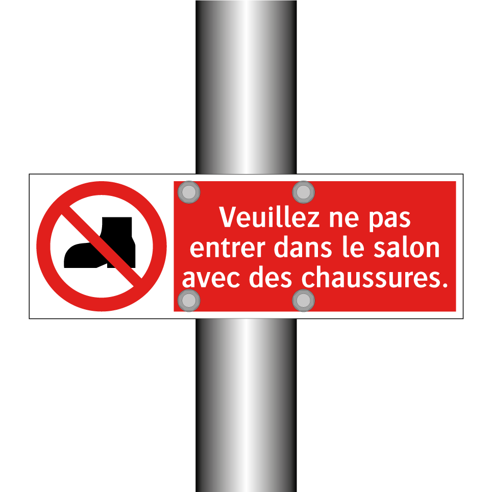 Veuillez ne pas entrer dans le salon avec des chaussures.