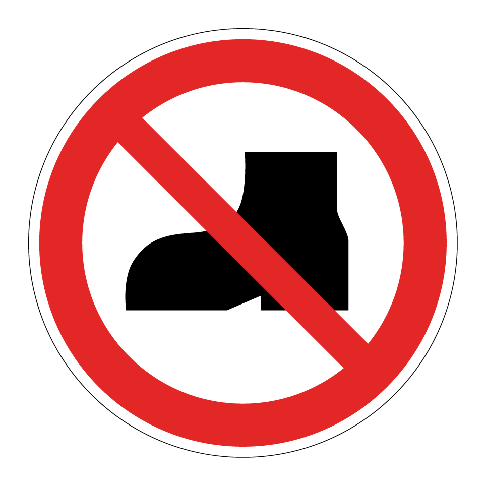 P060 Chaussures d'extérieur interdites