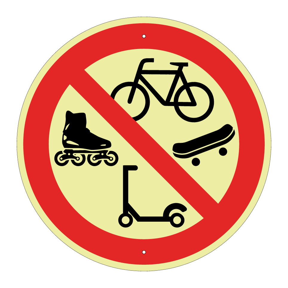 Interdiction de vélos, de patins à roulettes, de trottinettes ou de planches à roulettes