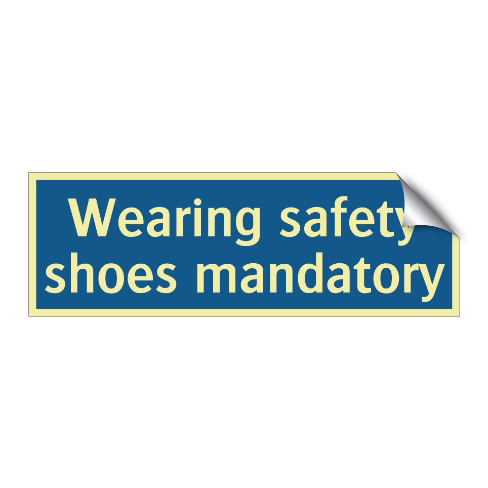 Wearing safety shoes mandatory