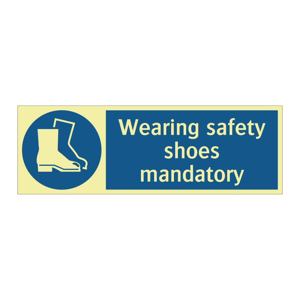 Wearing safety shoes mandatory