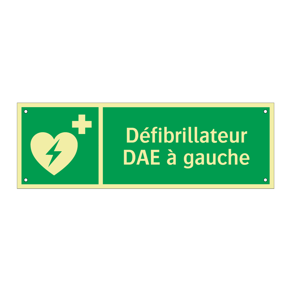 Défibrillateur DAE à gauche