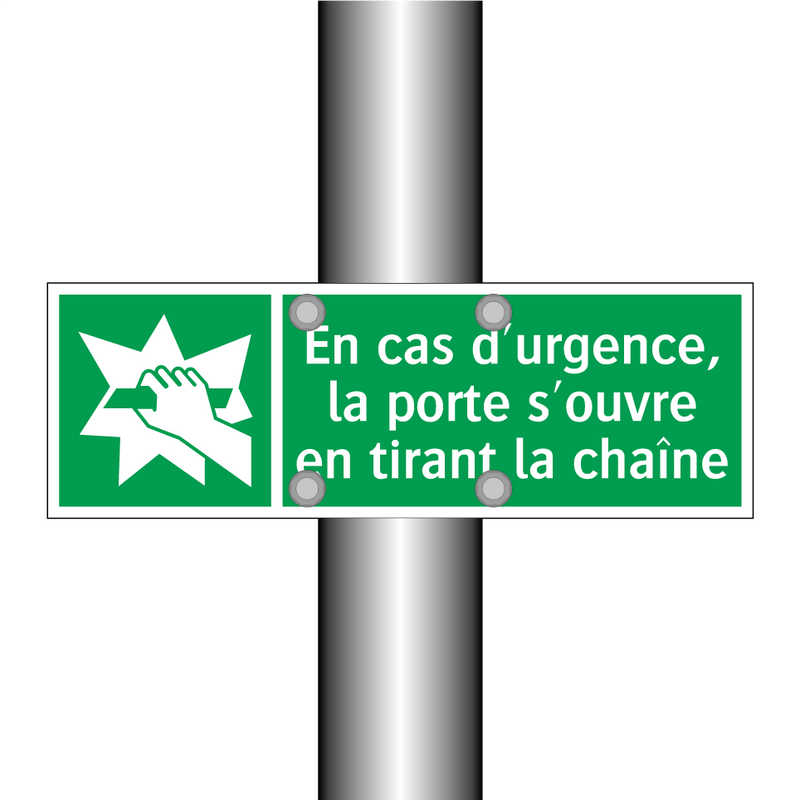 En cas d'urgence, la porte s'ouvre en tirant la chaîne