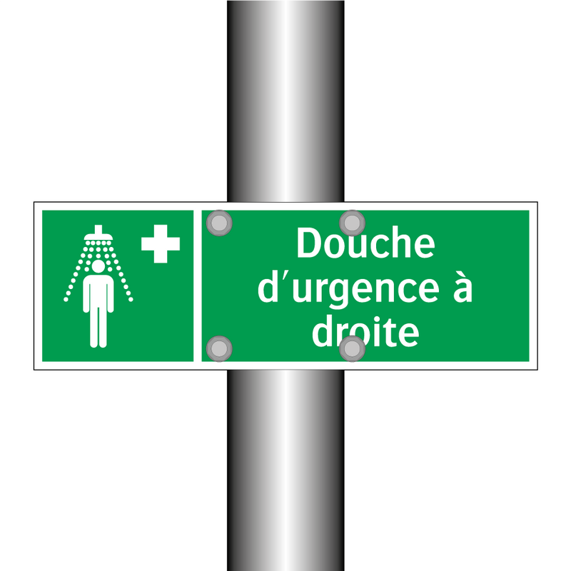 Douche d'urgence à droite
