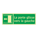 La porte glisse vers la gauche