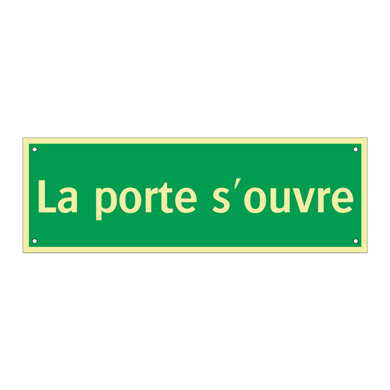 La porte s'ouvre