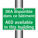 DEA disponible dans ce bâtiment /.../ - AED available in this building