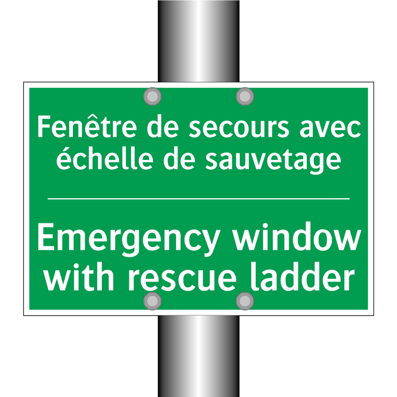 Fenêtre de secours avec échelle /.../ - Emergency window with rescue ladder /.../