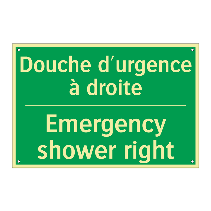 Douche d'urgence à droite - Emergency shower right