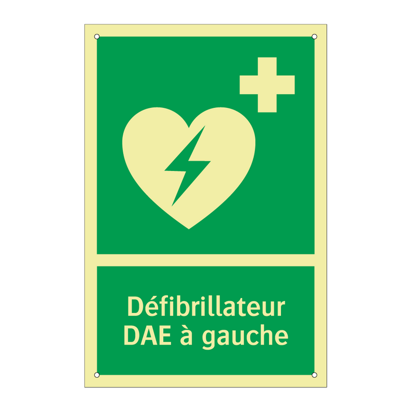 Défibrillateur DAE à gauche