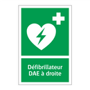 Défibrillateur DAE à droite