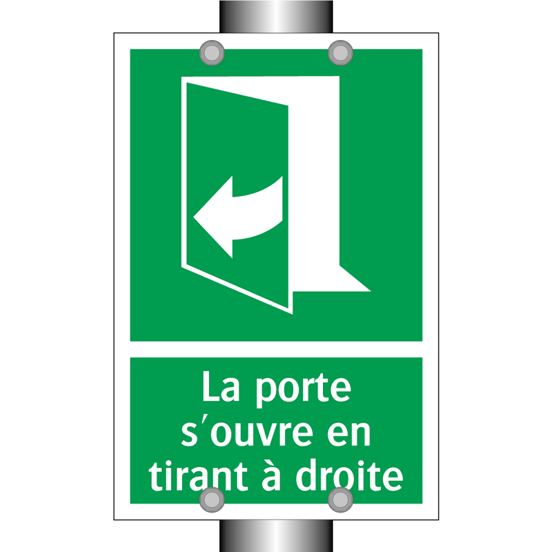 La porte s'ouvre en tirant à droite
