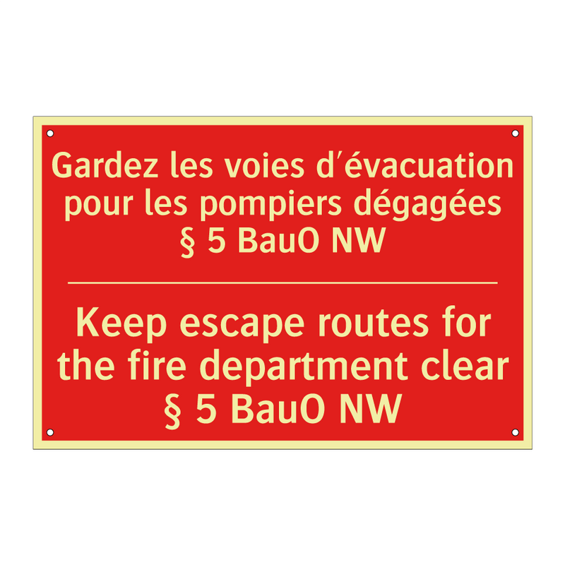 Gardez les voies d'évacuation /.../ - Keep escape routes for the fire /.../