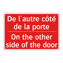De l'autre côté de la porte - On the other side of the door