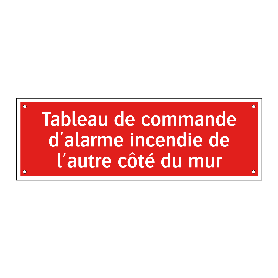 Tableau de commande d'alarme incendie de l'autre côté du mur