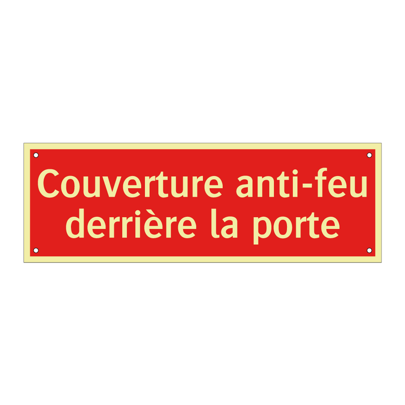 Couverture anti-feu derrière la porte