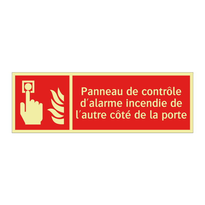 Panneau de contrôle d'alarme incendie de l'autre côté de la porte