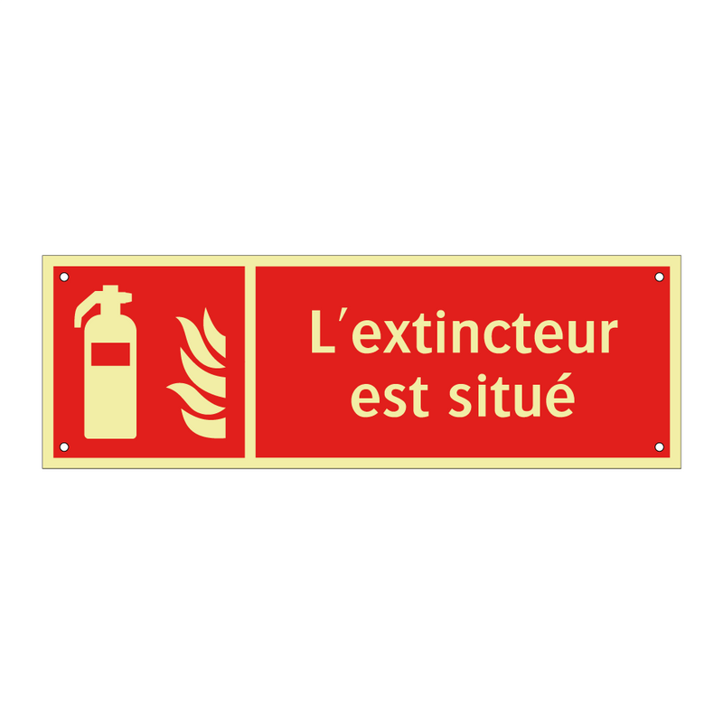 L'extincteur est situé