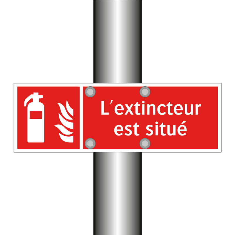 L'extincteur est situé