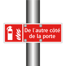De l'autre côté de la porte