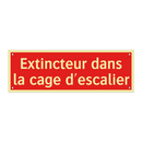Extincteur dans la cage d'escalier