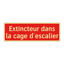 Extincteur dans la cage d'escalier