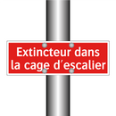 Extincteur dans la cage d'escalier