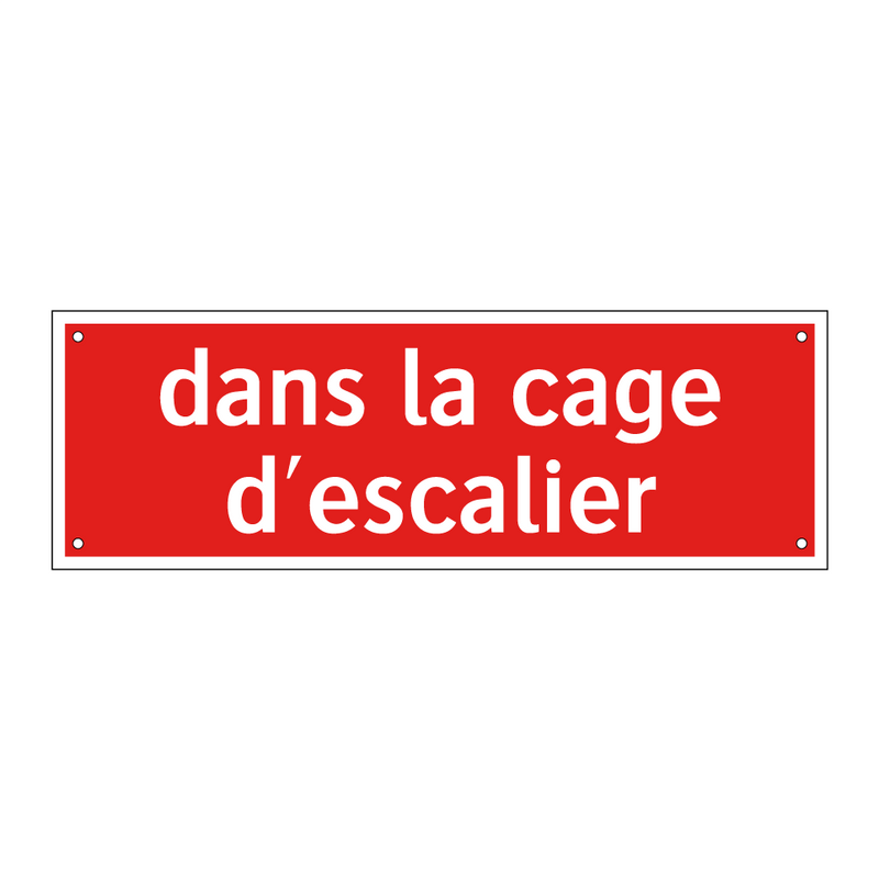 dans la cage d'escalier