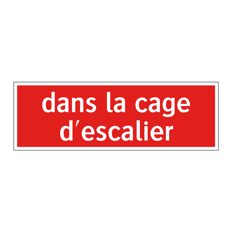 dans la cage d'escalier