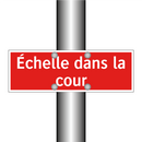 Échelle dans la cour