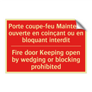 Porte coupe-feu Maintenir ouverte /.../ - Fire door Keeping open by wedging /.../