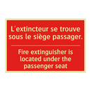L'extincteur se trouve sous le /.../ - Fire extinguisher is located under /.../