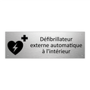 Défibrillateur externe automatique à l'intérieur