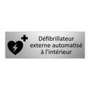 Défibrillateur externe automatisé à l'intérieur