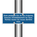 Zone protégée CO₂ En cas d'alarme, évacuez immédiatement les lieux. Fermez toutes les issues derrière vous.