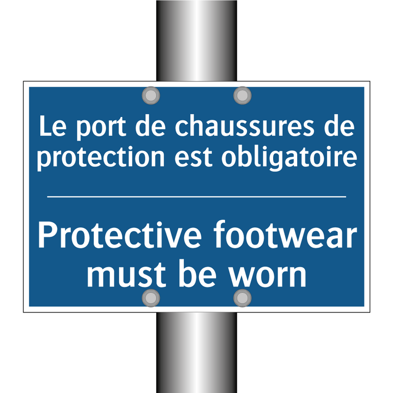 Le port de chaussures de protection  /.../ - Protective footwear must be worn /.../
