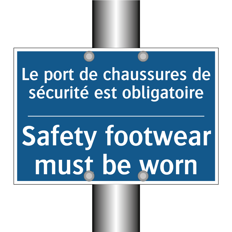 Le port de chaussures de sécurité  /.../ - Safety footwear must be worn