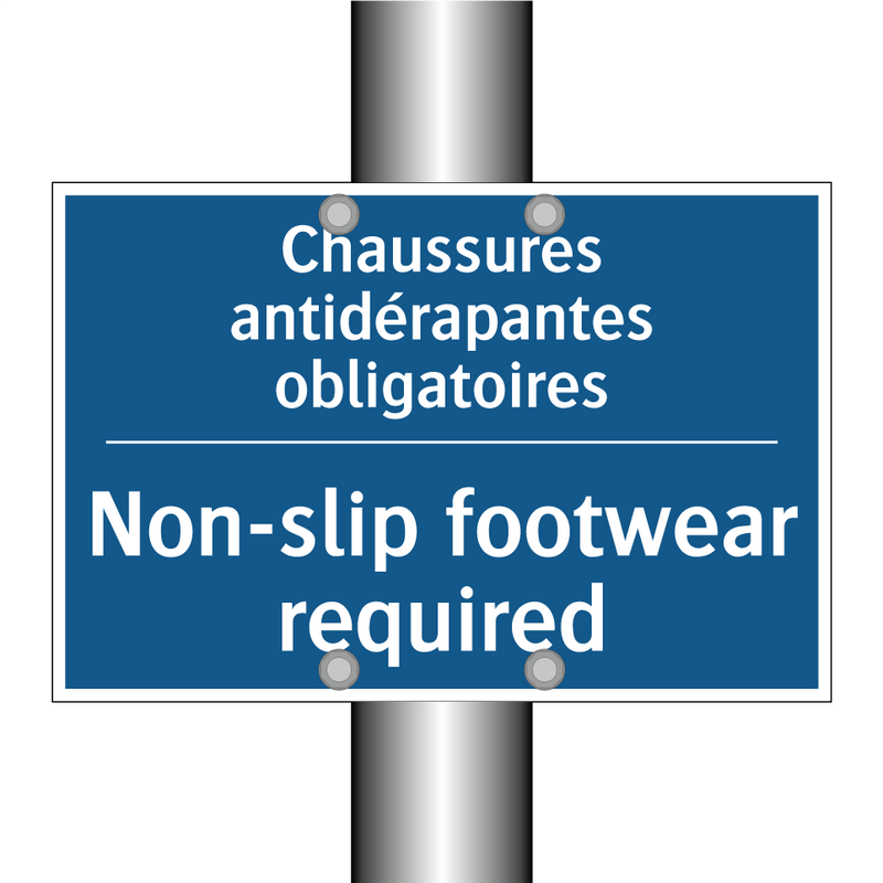 Chaussures antidérapantes obligatoires /.../ - Non-slip footwear required