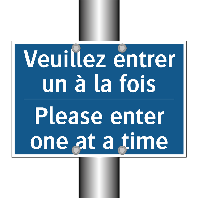 Veuillez entrer un à la fois - Please enter one at a time