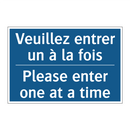 Veuillez entrer un à la fois - Please enter one at a time