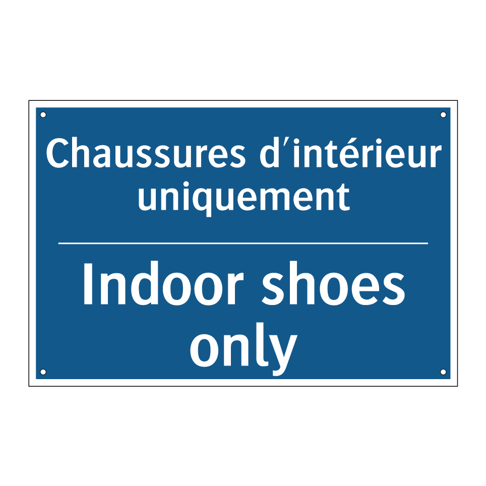 Chaussures d'intérieur uniquement /.../ - Indoor shoes only