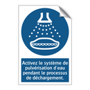 Activez le système de pulvérisation d'eau pendant le processus de déchargement.