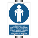 ACCÈS RÉSERVÉ AUX NON-NAGEURS UNIQUEMENT SOUS LA SURVEILLANCE D'UN TUTEUR ! LES PETITS ENFANTS DOIVENT PORTER DES BRASSARDS DE NATATION.