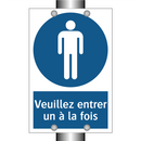 Veuillez entrer un à la fois