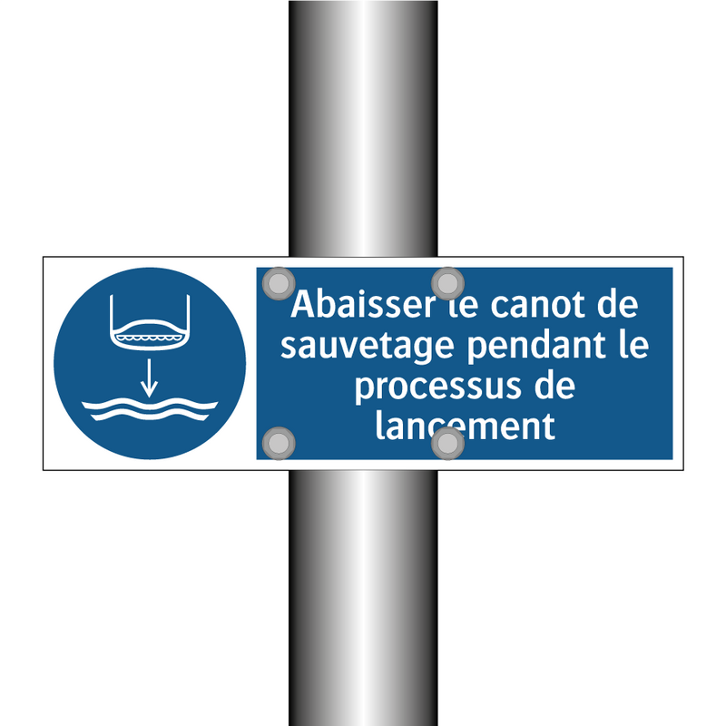 Abaisser le canot de sauvetage pendant le processus de lancement