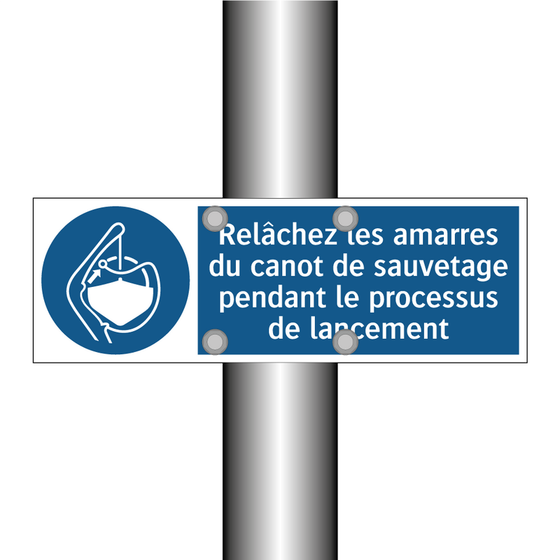 Relâchez les amarres du canot de sauvetage pendant le processus de lancement
