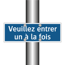 Veuillez entrer un à la fois